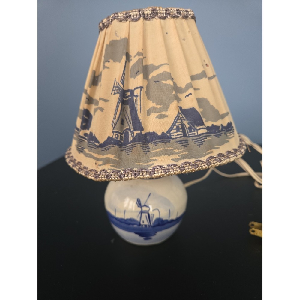 Antique Delft Style Blue Holland Lamp Windmill Scene Working
